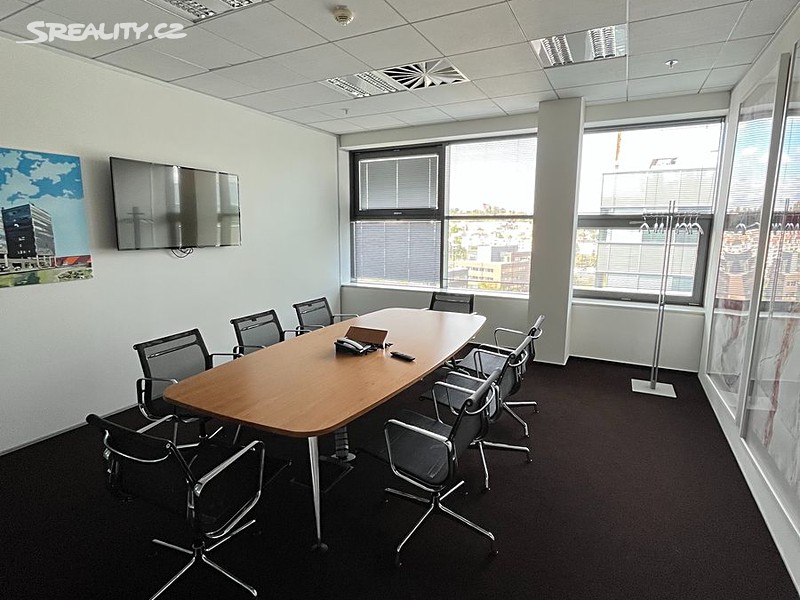 Pronájem kanceláře 936 m² – další