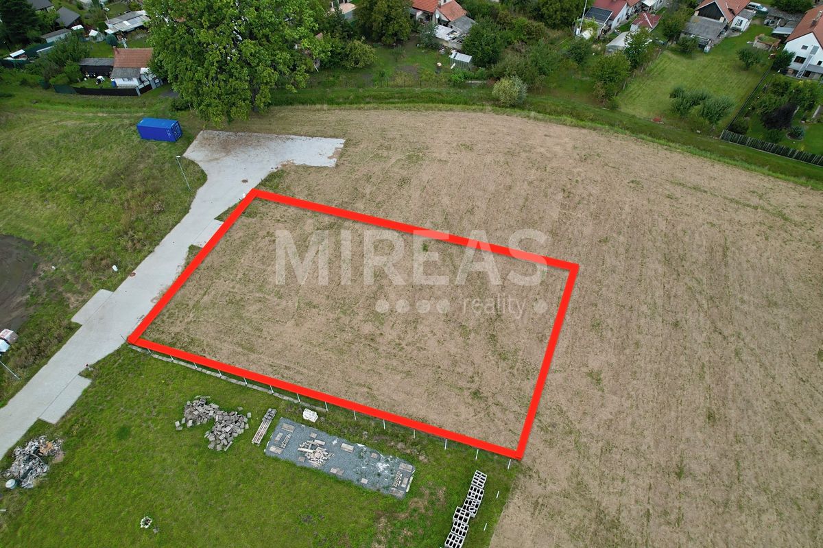 Prodej stavebního pozemku 1148 m², Hořátev – fotka 1 z 3