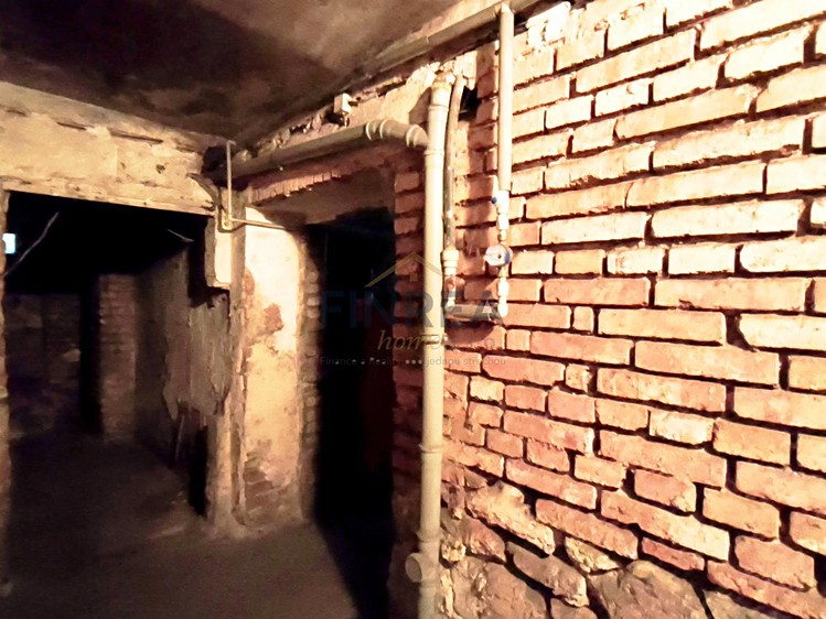 Будинок на продаж, 850 м² (36 з 38)