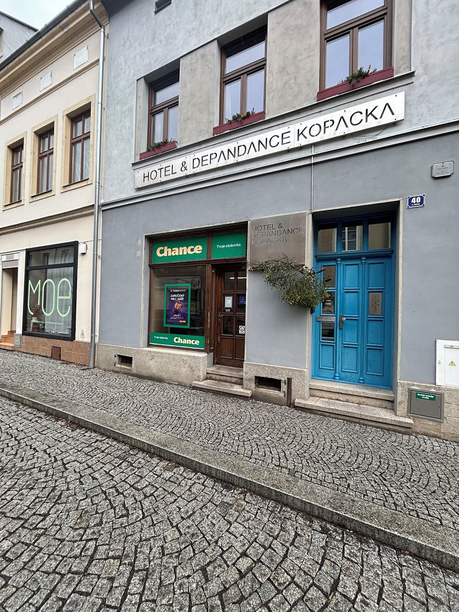 Pronájem obchodního prostoru 50 m²