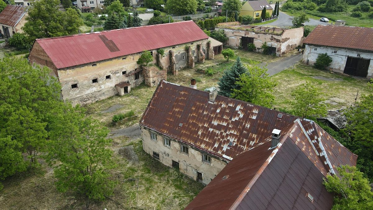 Prodej komerční nemovitosti 10657 m² – fotografie 3