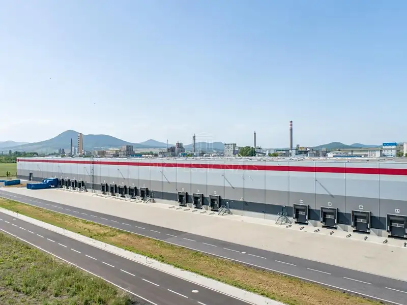 Pronájem skladového prostoru 6248 m², Lovosice – náhled fotky 1