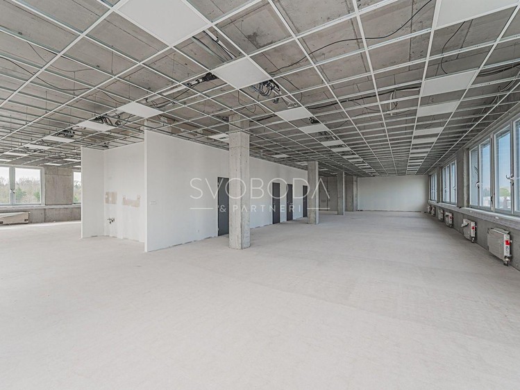 Комерційне приміщення в оренду, 250 м² (20 з 27)