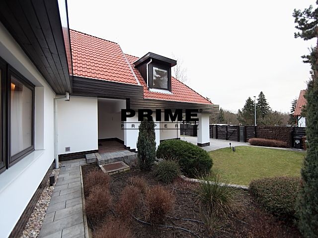 Pronájem komerčního prostoru, 417 m² (28 z 33)