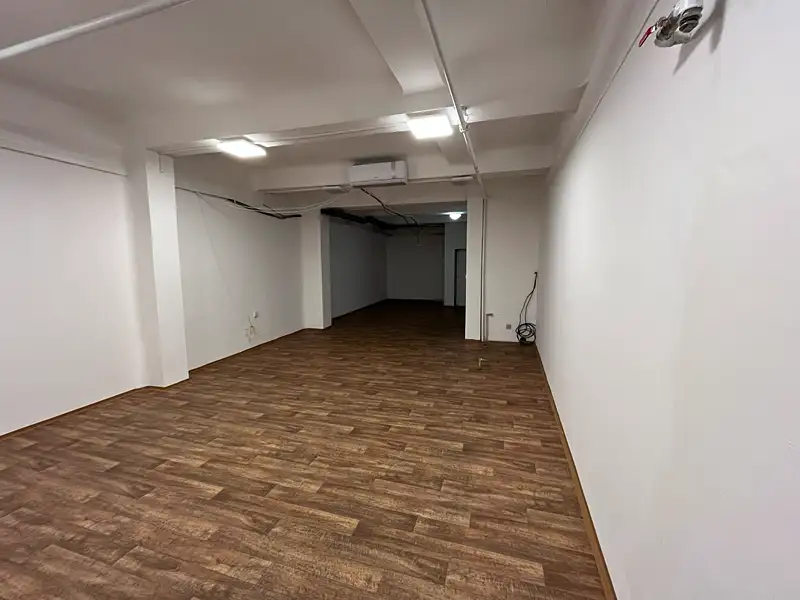 Pronájem obchodního prostoru 59 m², Polička – náhled fotky 3