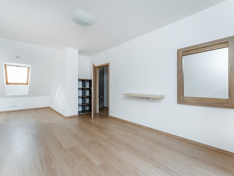 Prodej bytu 2+1, 81 m² (16 z 23)