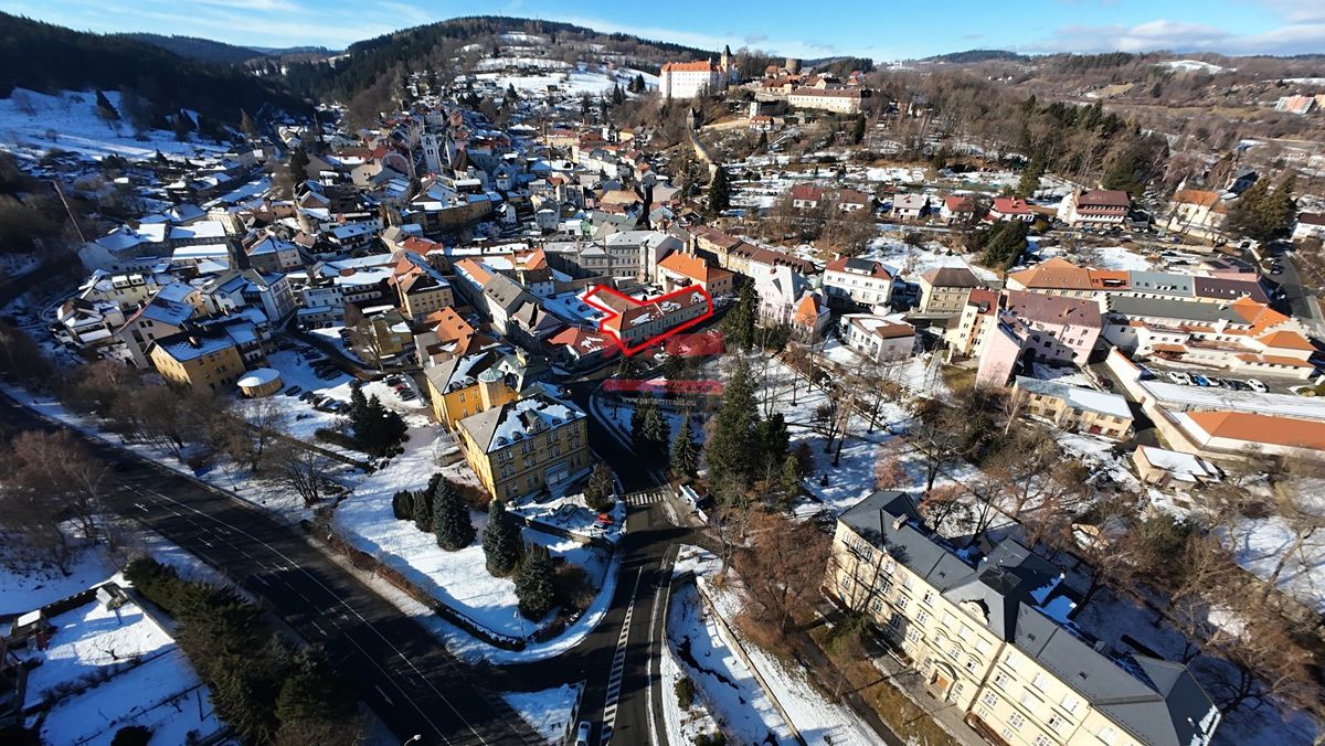 Prodej obchodního prostoru 920 m² – fotografie 4