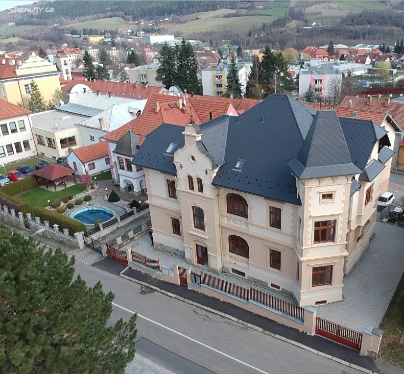 Prodej činžovního domu 600 m² – fotografie 2
