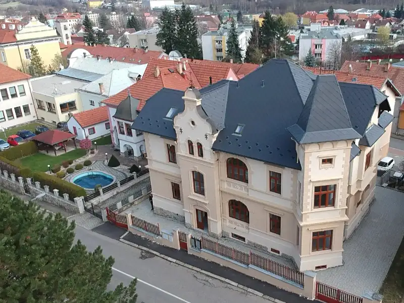 Prodej činžovního domu 600 m², Prachatice – náhled fotky 2