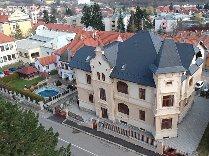 Prodej činžovního domu 600 m² – pohled 2