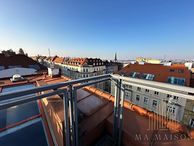 Pronájem bytu 3+kk 95 m² (Loft)