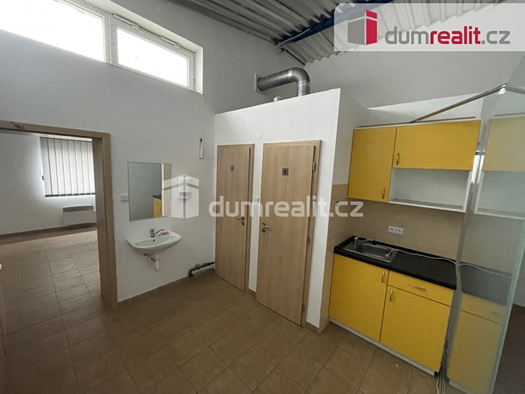 Комерційне приміщення в оренду, 677 м² (4 з 8)