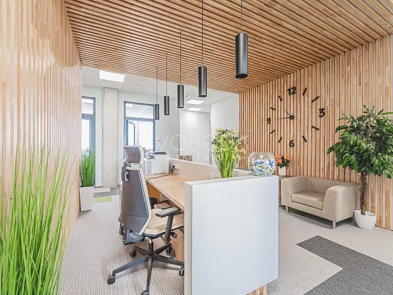 Pronájem kanceláře 250 m², Hradec Králové – náhled fotky 2