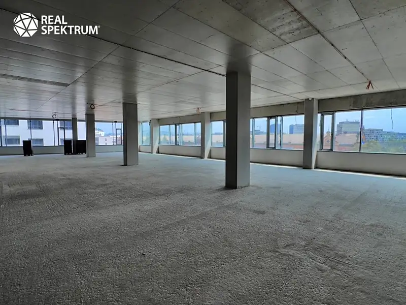Pronájem kanceláře 1500 m², Brno – náhled fotky 1