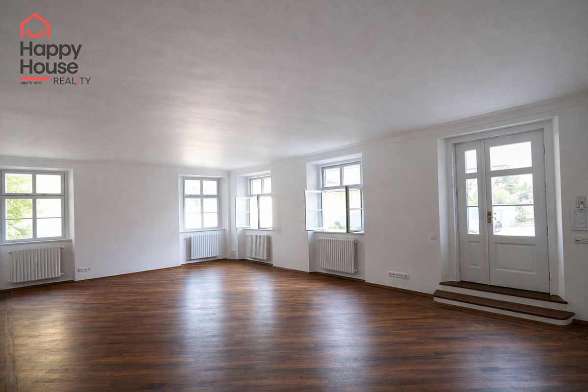 Pronájem bytu 4+1 178 m²