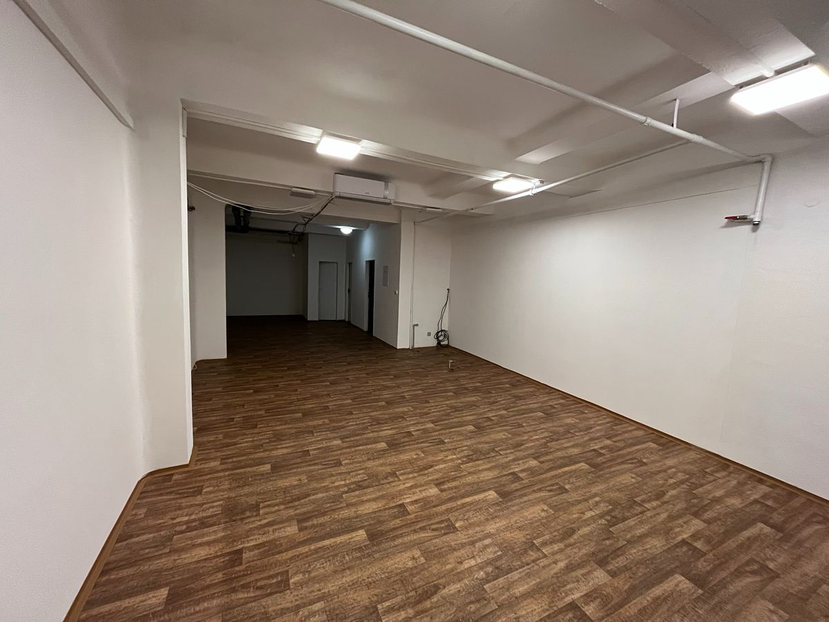 Pronájem obchodního prostoru 59 m² – fotografie 2