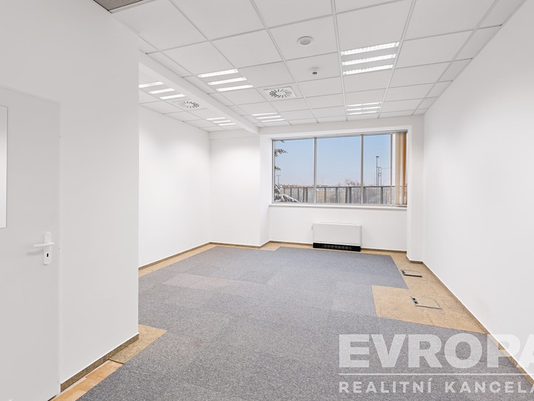 Комерційне приміщення в оренду, 250 м² (12 з 21)