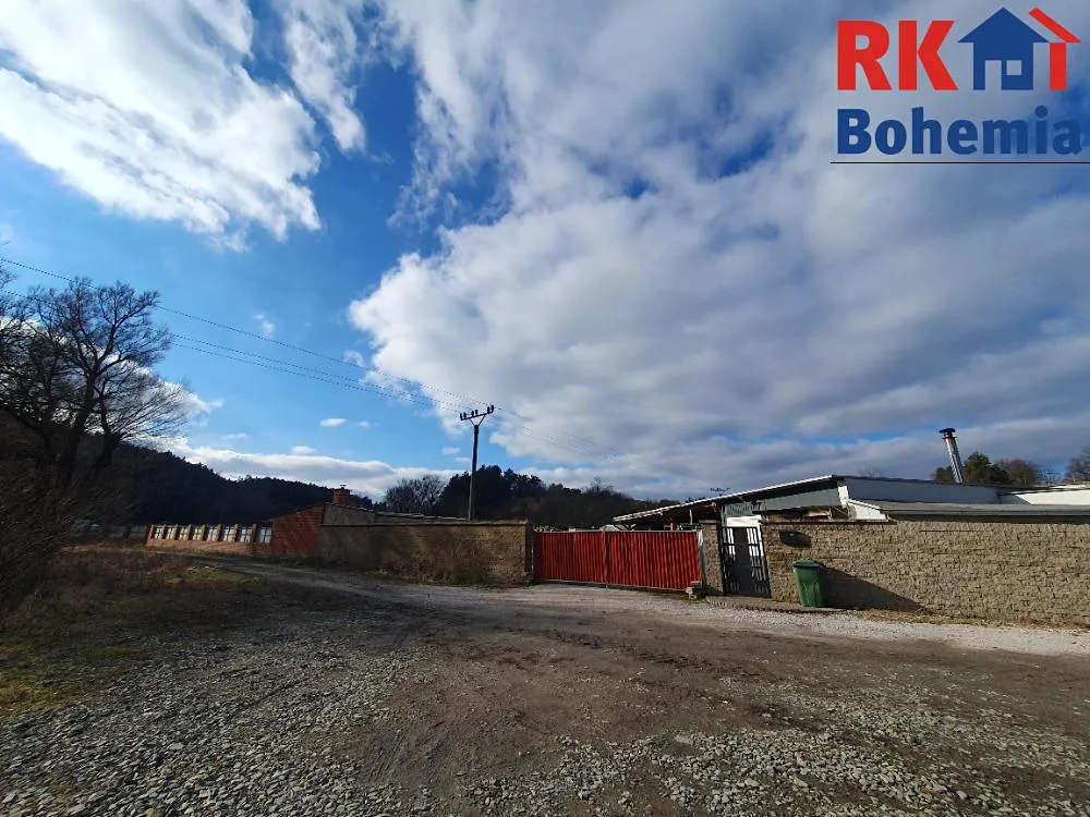 Prodej stavebního pozemku 5704 m²