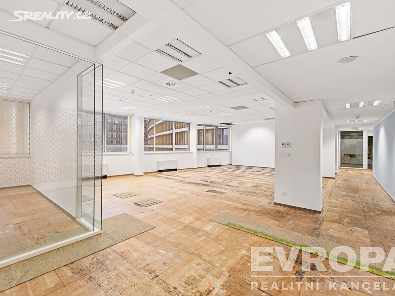 Pronájem kanceláře 956 m² - Widok 4