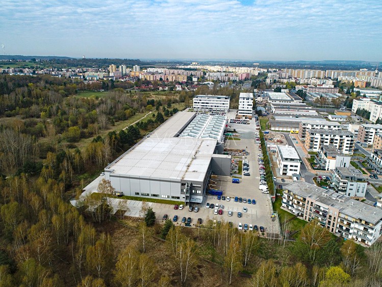 Комерційне приміщення в оренду, 2 500 м² (3 з 5)