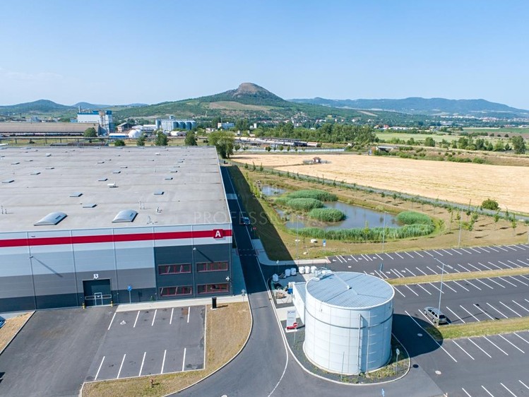 Pronájem komerčního prostoru, 6 248 m² (2 z 6)