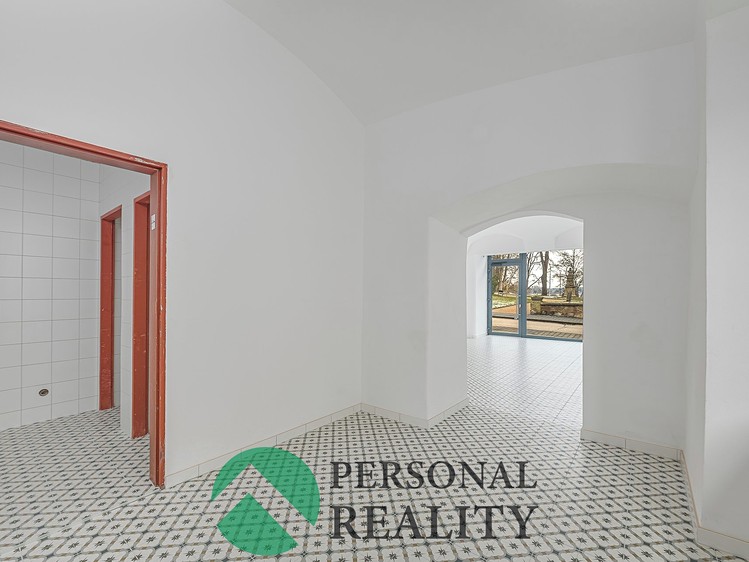 Pronájem komerčního prostoru, 125 m² (4 z 9)