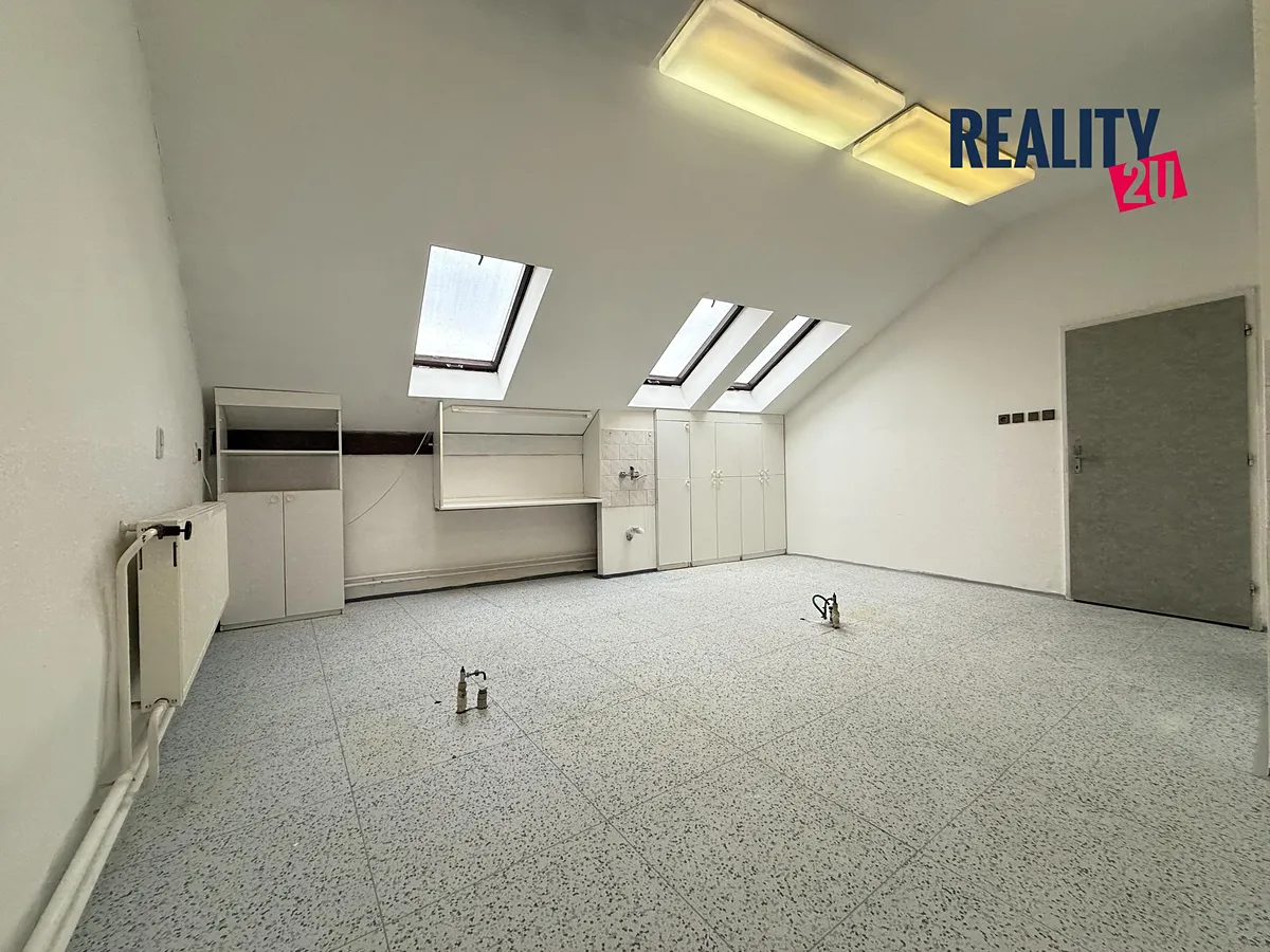Pronájem ordinace 82 m²