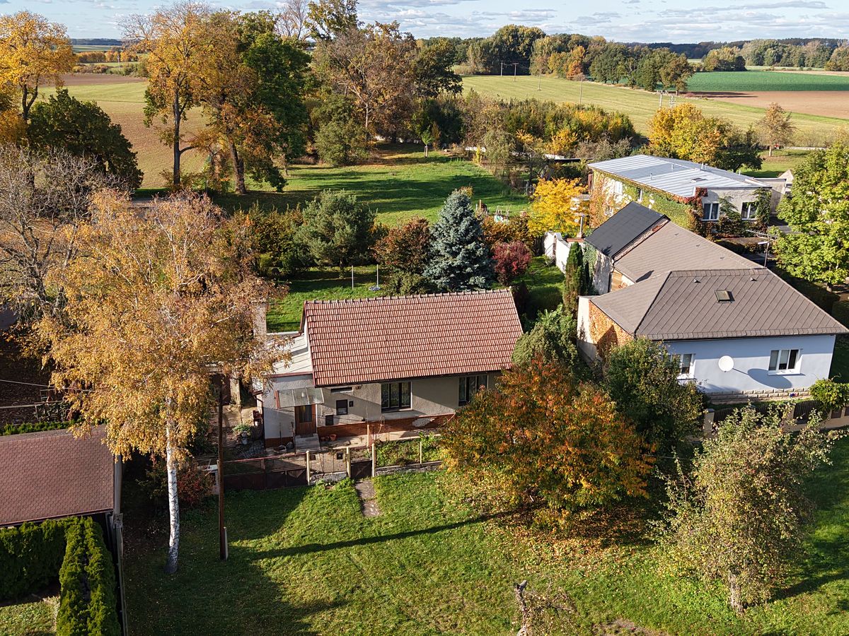 Prodej rodinného domu 78 m², pozemek 339 m² – fotografie 2