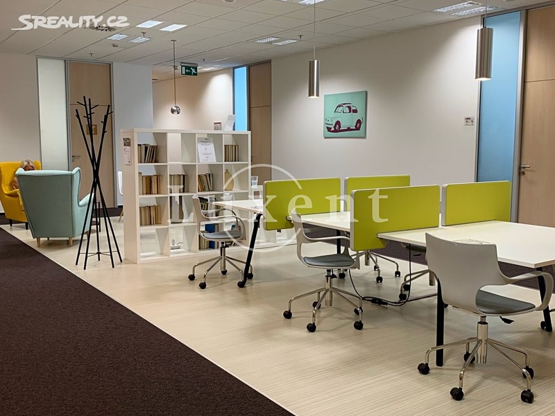 Pronájem kanceláře 290 m², Praha