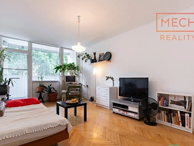 Pronájem bytu 2+1 52 m² (Jednopodlažní)