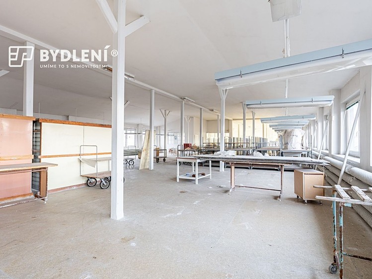 Prodej komerčního prostoru, 11 341 m² (29 z 30)