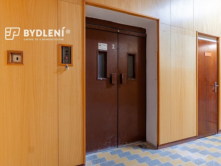 Prodej komerčního prostoru, 11 341 m² (23 z 30)