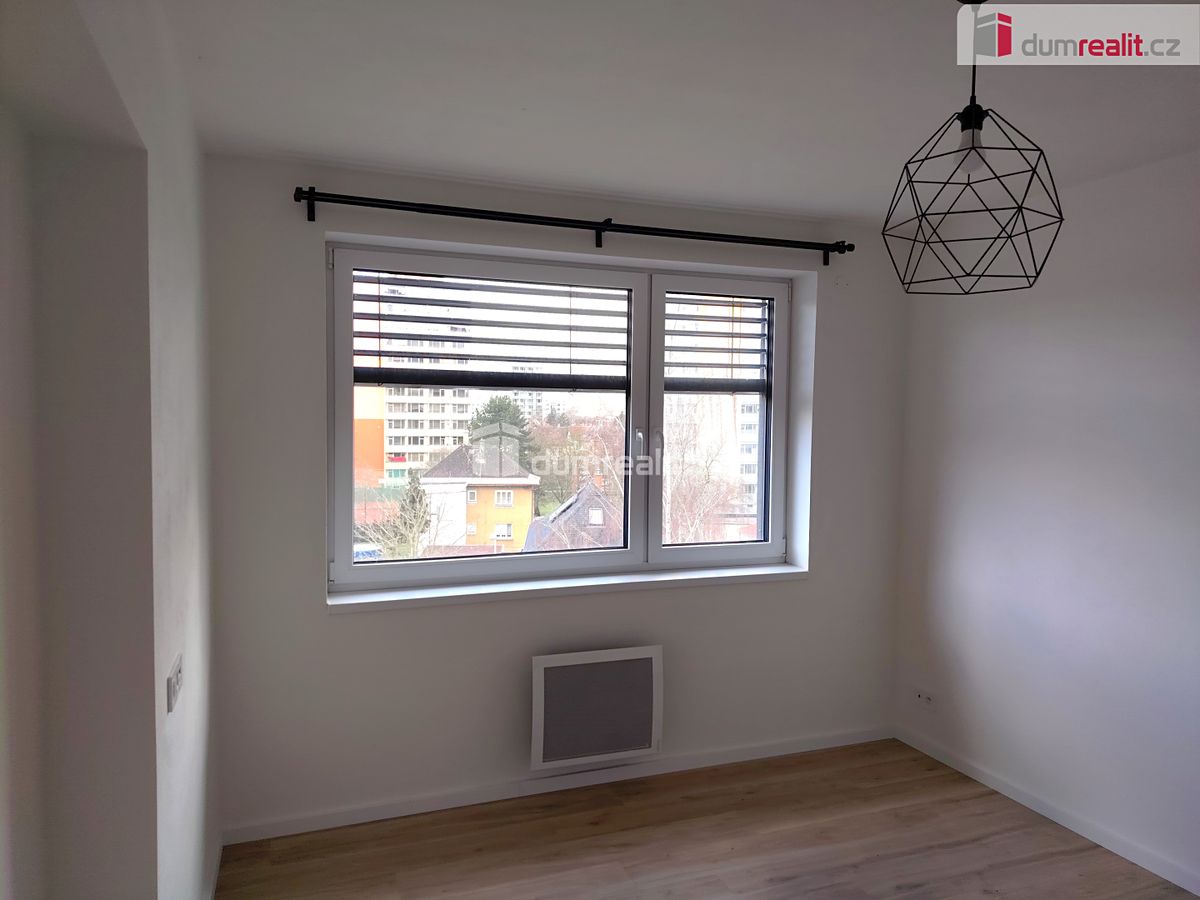 Pronájem bytu 2+kk 36 m² – fotografie 3