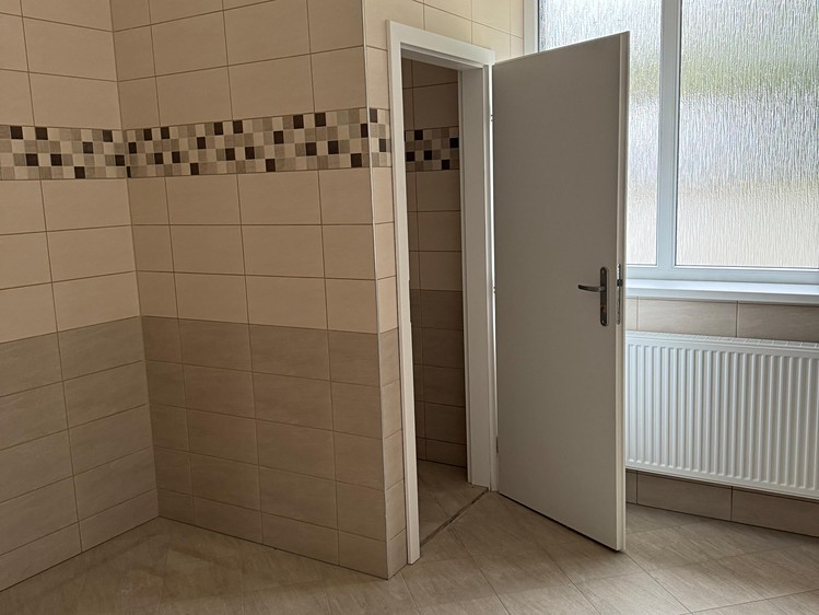 Комерційне приміщення в оренду, 130 м² (7 з 24)