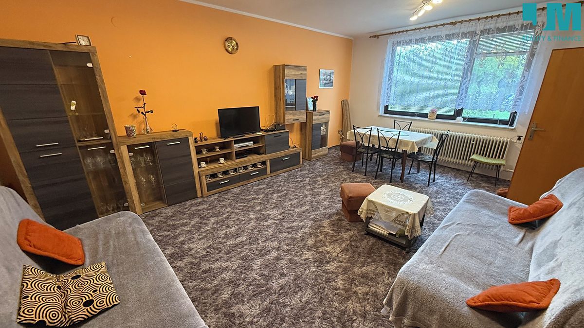 Prodej rodinného domu 290 m², pozemek 6522 m² – fotografie 2