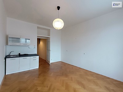 Hradešínská, Praha 10 - Vinohrady