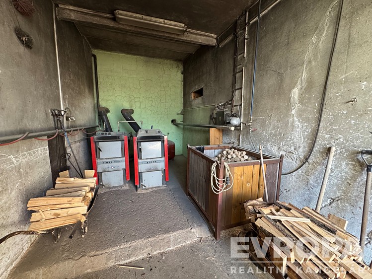 Комерційне приміщення на продаж, 740 м² (12 з 18)
