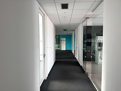 Pronájem kanceláře 1 000 m² — photo 5
