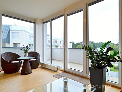 Pronájem bytu 2+kk 69 m²