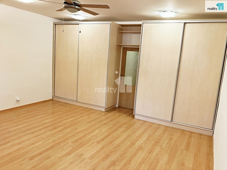 Комерційне приміщення на продаж, 65 м² (13 з 22)