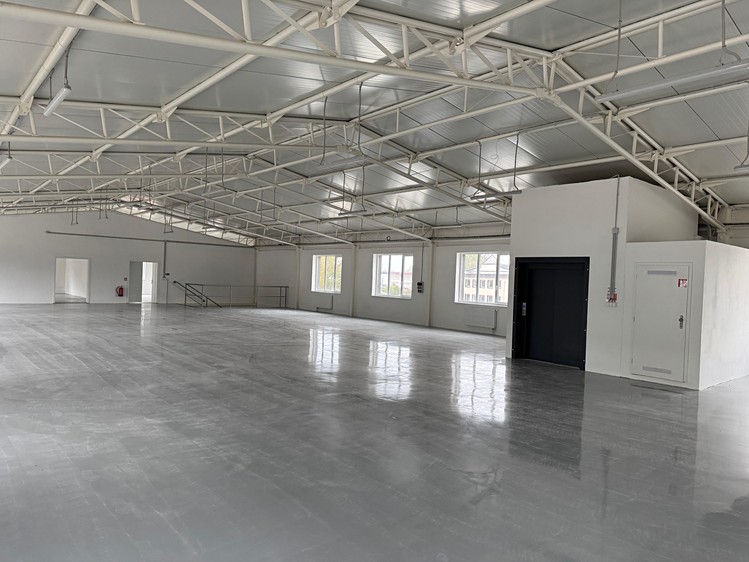 Комерційне приміщення в оренду, 130 м² (22 з 24)