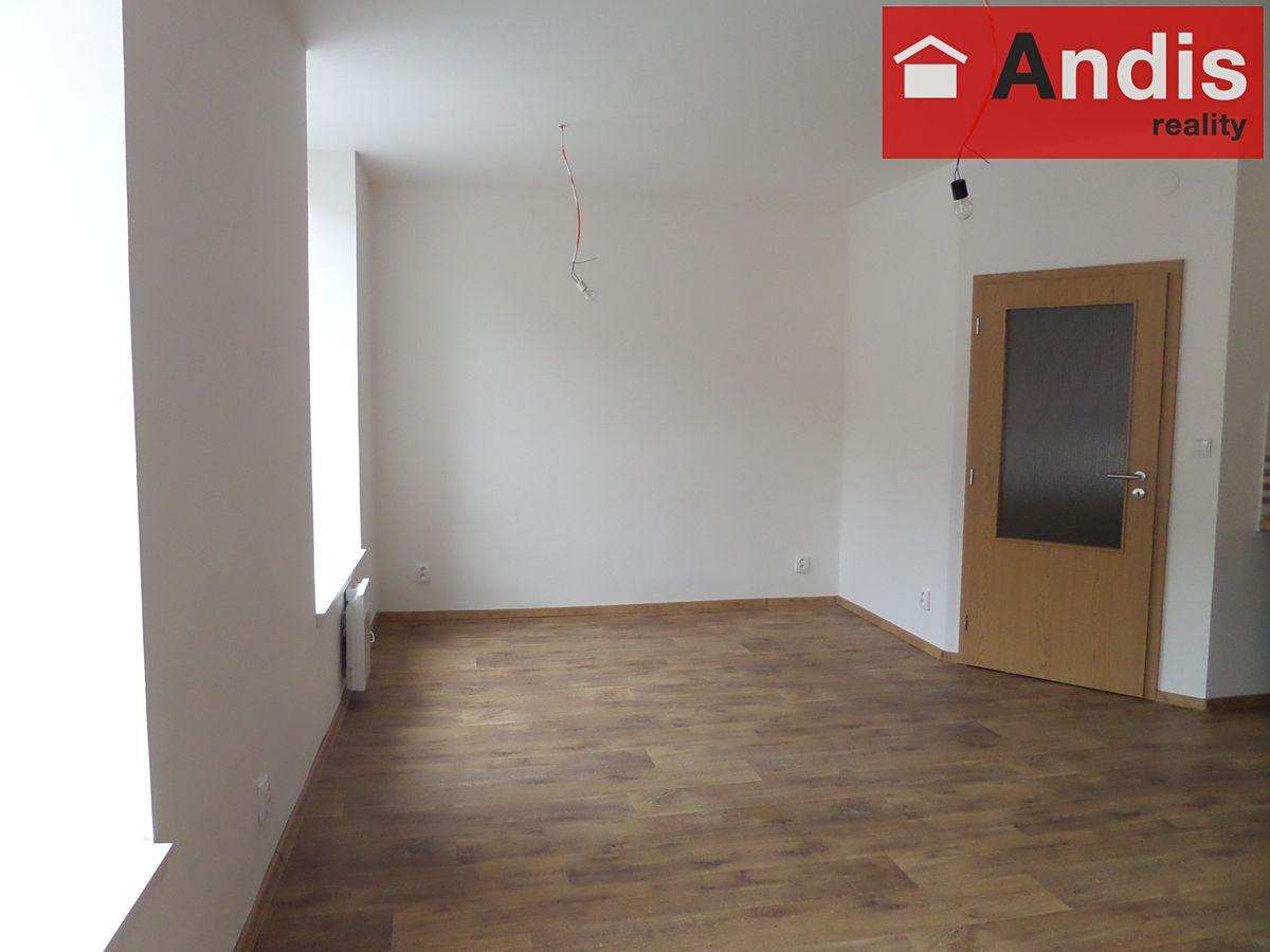 Pronájem bytu 3+kk 78 m² – fotografie 3