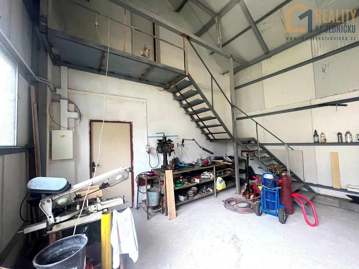 Prodej skladového prostoru 95 m² – fotografie 2