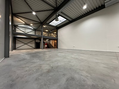 Pronájem obchodního prostoru 395 m² — photo 3