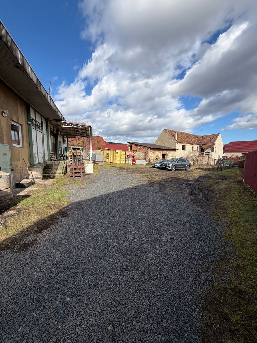 Prodej komerčního pozemku 1239 m² – fotografie 3