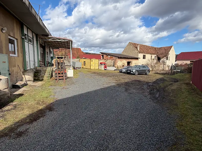 Prodej komerčního pozemku 1239 m², Vinařice – náhled fotky 3