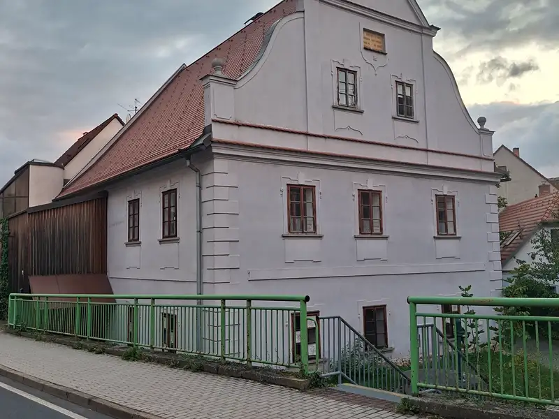 Prodej památky 250 m², pozemek 60 m², Blatná – náhled fotky 2