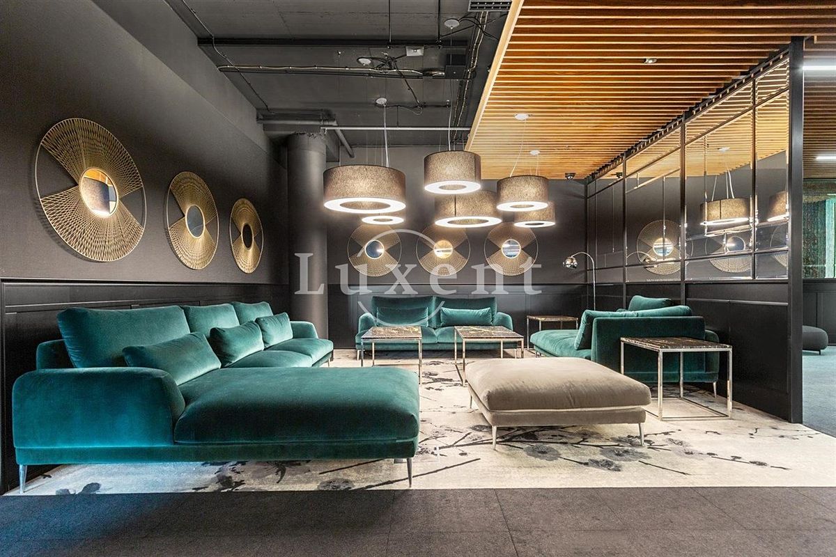 Pronájem kanceláře 1764 m² – fotografie 2
