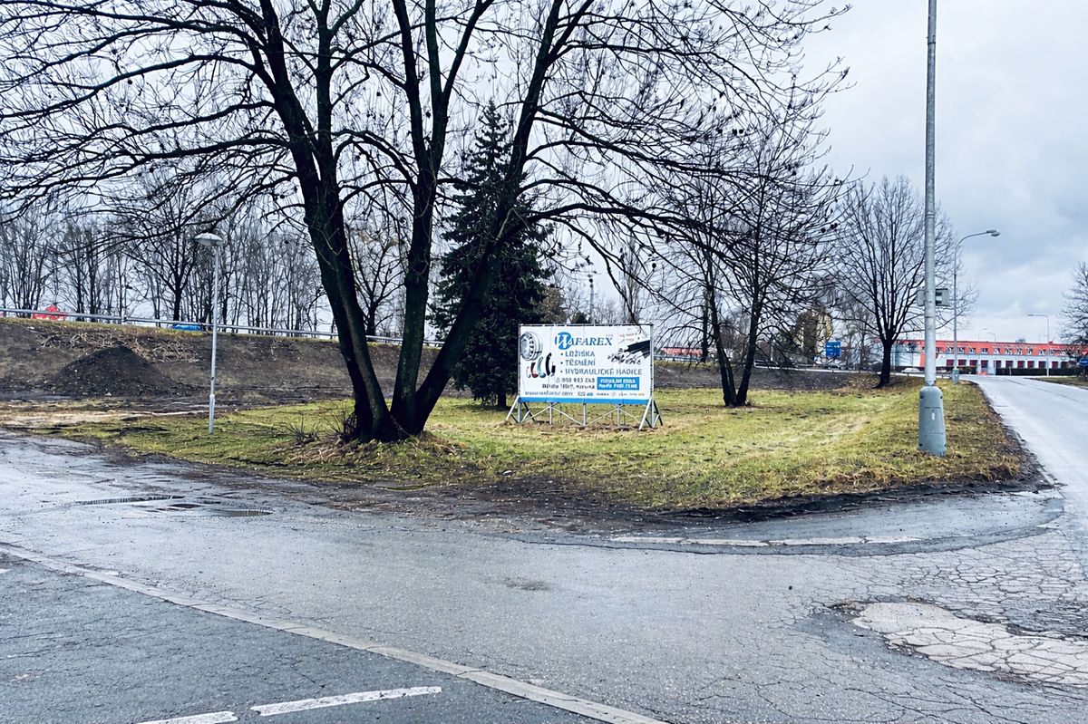 Pronájem komerční nemovitosti 2600 m² – fotografie 2