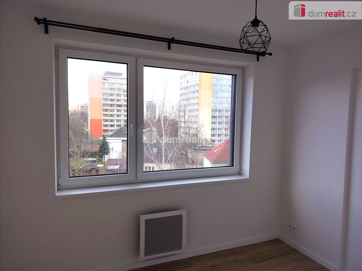 Pronájem bytu 2+kk 36 m² – fotografie 4